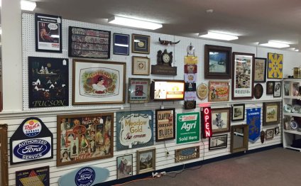 Antique Mall - Springfield